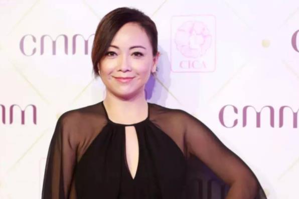 邓萃雯结婚了么,邓萃雯多大年龄