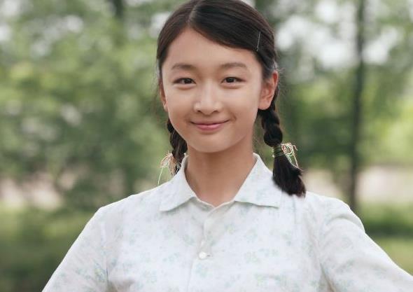 周冬雨为什么能火,周冬雨为什么叫小黄鸭