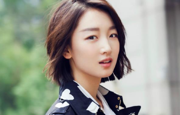 周冬雨为什么能火,周冬雨为什么叫小黄鸭