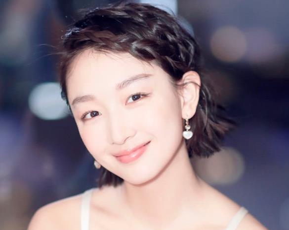 周冬雨和谁在一起过,周冬雨出生日期