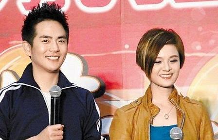 张晓龙的老婆叫什么名字，张晓龙老师怎么样