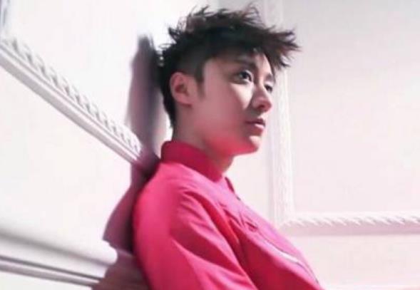 乔任梁为什么喜欢粉红色,乔任梁为什么叫kimi 乔任梁为什么喜欢粉红色,乔任梁为什么叫kimi