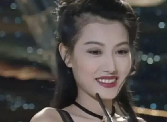 黄纪莹为什么不结婚,黄纪莹多少岁