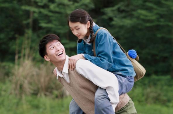 窦骁为什么讨厌周冬雨,窦骁周冬雨演的电影 窦骁为什么讨厌周冬雨,窦骁周冬雨演的电影