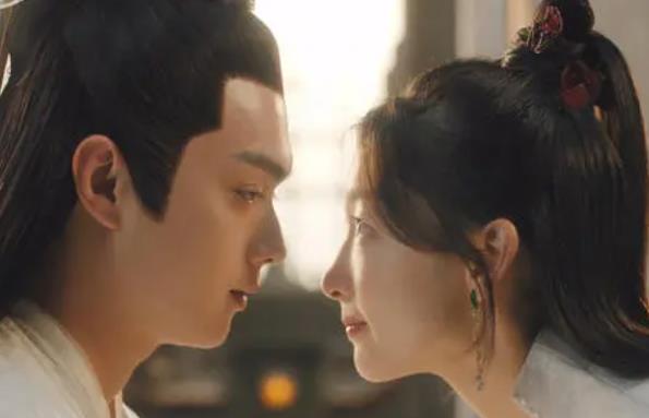 许凯周冬雨新剧吻戏,周冬雨许凯是情侣吗 许凯周冬雨新剧吻戏,周冬雨许凯是情侣吗