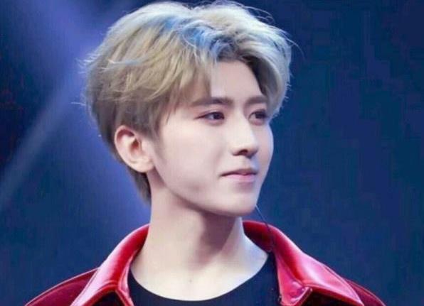 蔡徐坤的老婆叫什么,蔡徐坤长得好看吗 蔡徐坤的老婆叫什么,蔡徐坤长得好看吗