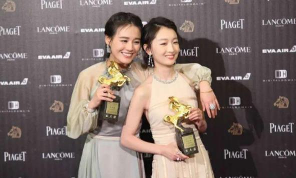 周冬雨马思纯金马红毯,七月与安生马思纯周冬雨