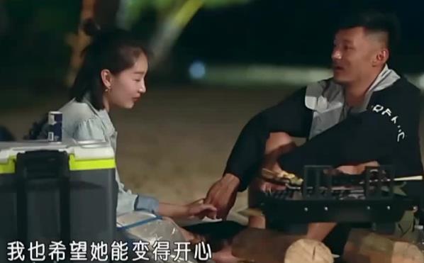 余文乐结婚周冬雨回应,余文乐婚后谈周冬雨