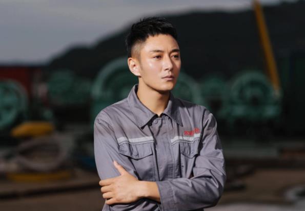 李东学为什么不火,李东学为什么容貌变了 李东学为什么不火,李东学为什么容貌变了