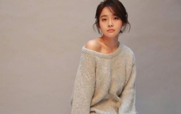 张佳宁为什么不火,张佳宁为什么是单亲家庭 张佳宁为什么不火,张佳宁为什么是单亲家庭