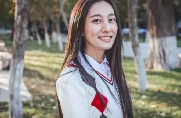 董维嘉为什么不红,董维嘉真实年龄