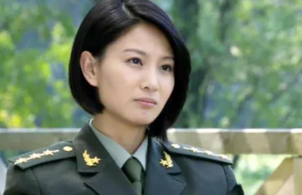 侯梦莎为什么不红,侯梦莎为什么总演军人
