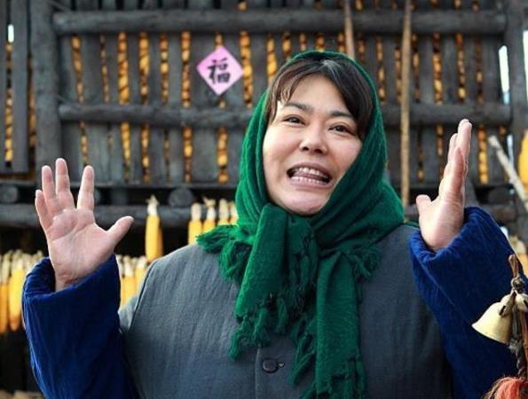 李菁菁为什么不演戏了,李菁菁为什么出国