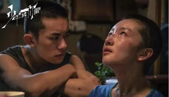 易烊千玺周冬雨之间肯定有事,易烊千玺推荐周冬雨客串