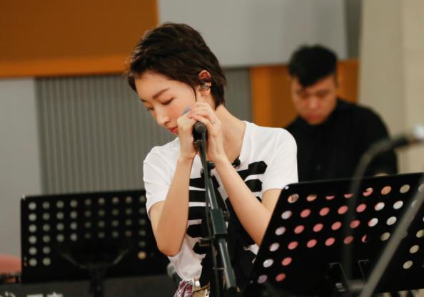 周冬雨跨界歌王是哪一季,跨界歌王周冬雨老男孩 周冬雨跨界歌王是哪一季,跨界歌王周冬雨老男孩