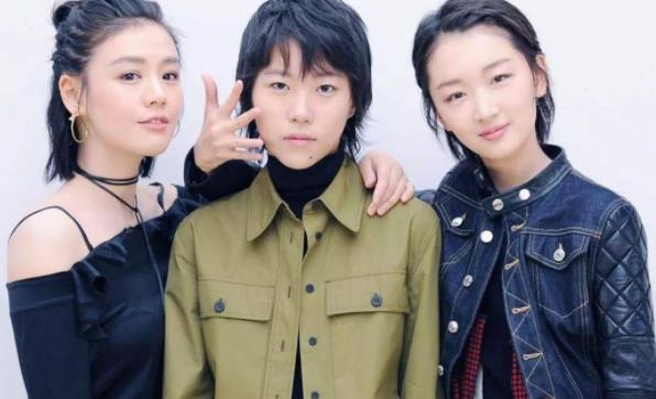 周冬雨马思纯窦靖童唱的歌,周冬雨马思纯电影名字