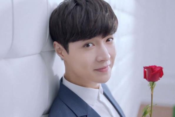 张艺兴为什么不谈对象,张艺兴为什么被称为小绵羊 张艺兴为什么不谈对象,张艺兴为什么被称为小绵羊