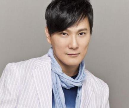 张信哲的老婆到底是谁,张信哲为什么没周杰伦火 张信哲的老婆到底是谁,张信哲为什么没周杰伦火