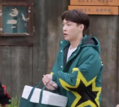 张艺兴带牛肉的综艺是第几期，张艺兴是中国国籍的吗