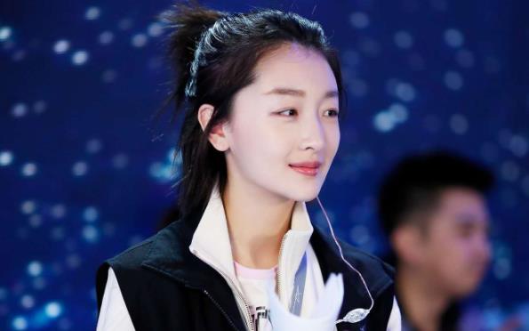 周冬雨获得的所有奖项,周冬雨参加的综艺节目有哪些 周冬雨获得的所有奖项,周冬雨参加的综艺节目有哪些