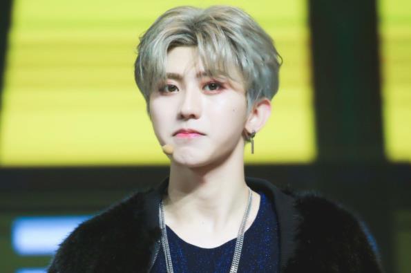 蔡徐坤许佳琪快乐大本营,蔡徐坤资料个人详细资料