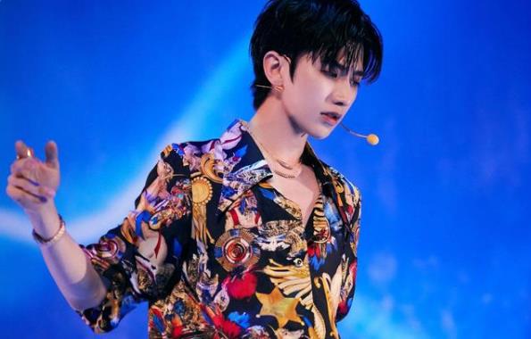 蔡徐坤最火的歌,蔡徐坤的歌是自己写的吗 蔡徐坤最火的歌,蔡徐坤的歌是自己写的吗