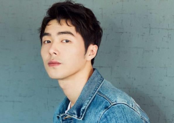 方文强的女朋友是谁,方文强多大 方文强的女朋友是谁,方文强多大