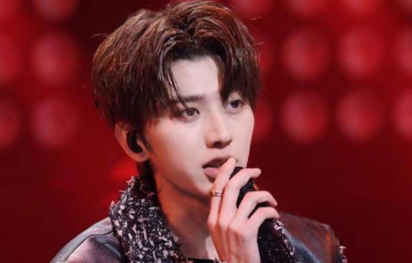 蔡徐坤一张演唱会门票多少钱,蔡徐坤的歌曲有哪些 蔡徐坤一张演唱会门票多少钱,蔡徐坤的歌曲有哪些