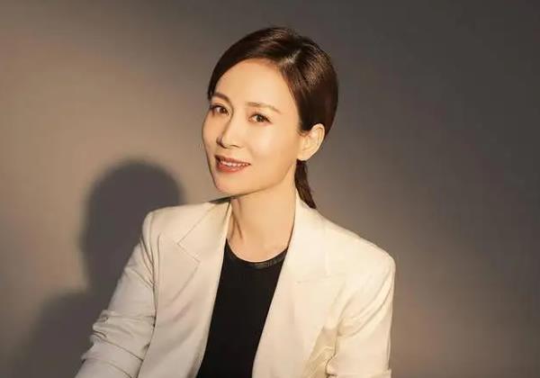 欢乐颂3余初晖妈妈扮演者是谁 余初晖母亲结局如何 欢乐颂3余初晖妈妈扮演者是谁 余初晖母亲结局如何