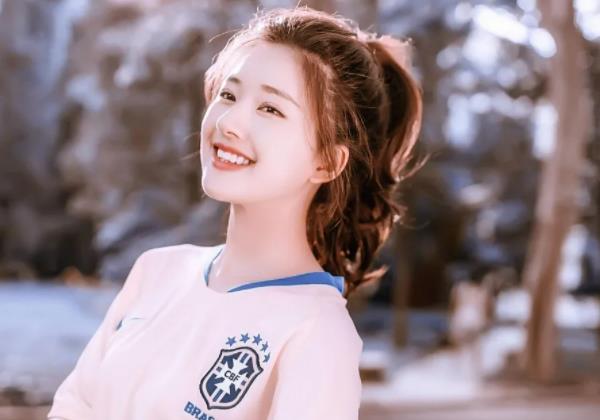 偷偷藏不住要改成电视剧了吗 男女主是谁饰演的 偷偷藏不住要改成电视剧了吗 男女主是谁饰演的