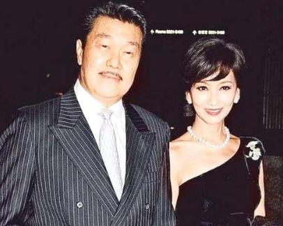 赵雅芝结过几次婚 赵雅芝老公黄锦燊身份不一般