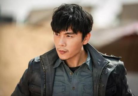 秦昊带你去爬山什么梗 秦昊伊能静怎么好上的 秦昊带你去爬山什么梗 秦昊伊能静怎么好上的