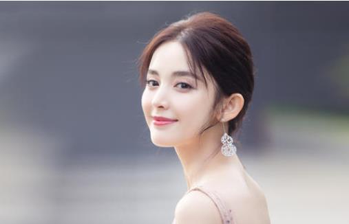 古力娜扎的鼻子是不是做过的 