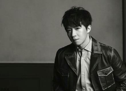 俞灏明是怎么被烧伤的 俞灏明是怎么出道的