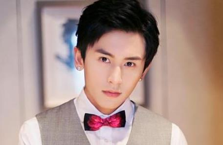 张哲瀚现在是否和肖战撞型 张哲瀚可以复刻肖战的成功吗 