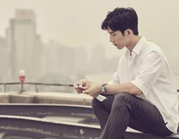 井柏然身世经历 井柏然是怎么进入娱乐圈的