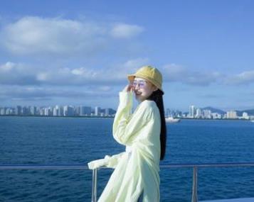 康可人腿怎么回事 康可人个人资料简介