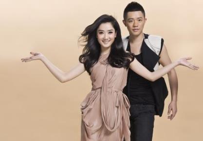 凤凰传奇是两口子吗 凤凰传奇是哪里的人 凤凰传奇是两口子吗 凤凰传奇是哪里的人