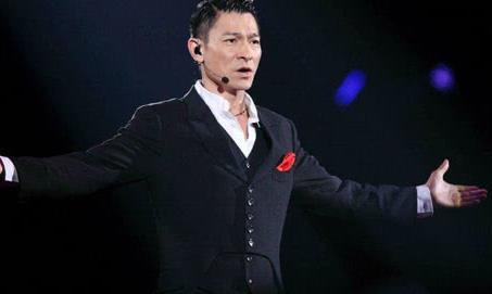 刘德华有几个孩子 刘德华是哪一年出道的 刘德华有几个孩子 刘德华是哪一年出道的