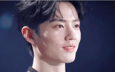 肖战喜欢什么样的女孩  肖战与前女友分手原因