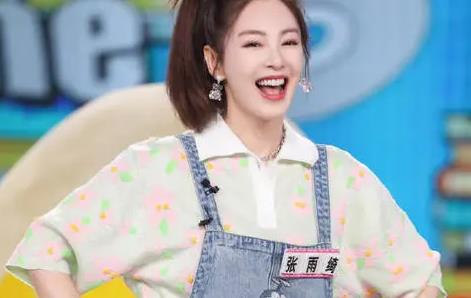 张雨绮谈改名原因 张雨绮男友李柄熹多大