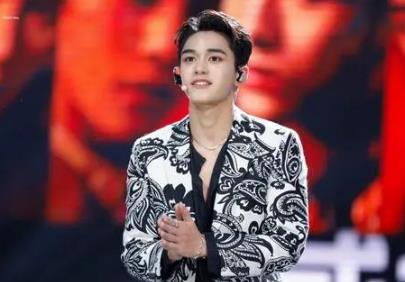 黄旭熙是中泰混血儿吗？ 黄旭熙和宋雨琦什么关系