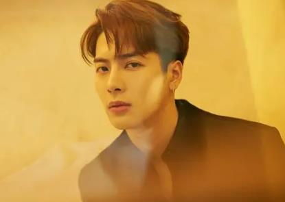 王嘉尔家世到底有多显赫 王嘉尔和何炅什么关系 王嘉尔家世到底有多显赫 王嘉尔和何炅什么关系