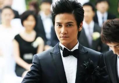 丁子峻家庭背景 丁子峻和赵丽颖是什么关系