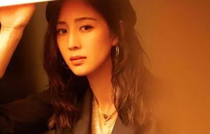 张钧甯男朋友是彭于晏吗 张钧甯和童谣太像了两人关系