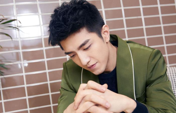 金瀚为什么退出赵丽颖工作室 金瀚家境怎么样揭秘 