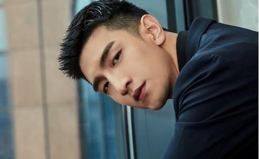 金瀚为什么退出赵丽颖工作室 金瀚家境怎么样揭秘 