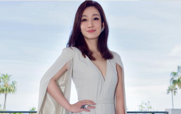 秦海璐郭麒麟什么关系 秦海璐怎么变成双眼皮了