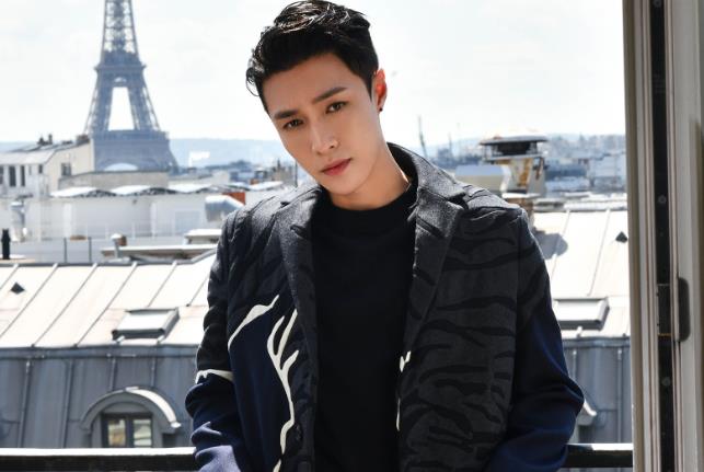 张艺兴问金靖多久没谈恋爱了  张艺兴有过几段恋情