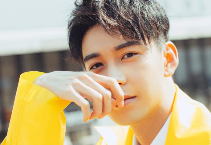 陈星旭彭小苒是什么关系 陈星旭是哪个公司艺人 陈星旭彭小苒是什么关系 陈星旭是哪个公司艺人